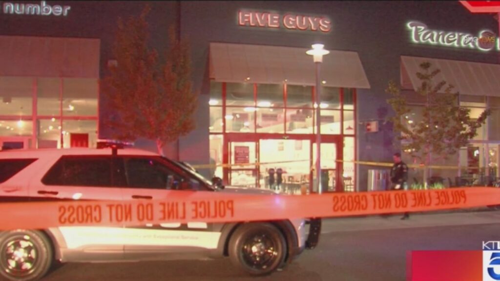 19-Year-Old Critically Injured After Shooting at Five Guys in Oxnard 19-Year-Old Critically Injured After Shooting at Five Guys in Oxnard