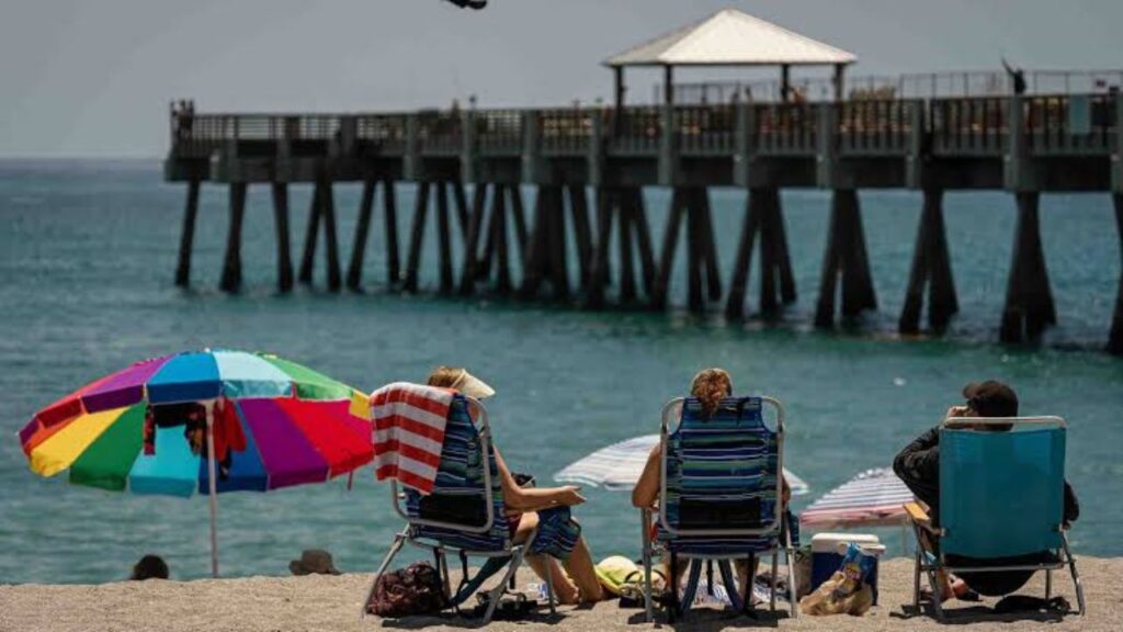 As Palm Beach County swelters, here’s when the heat usually breaks As Palm Beach County swelters, here's when the heat usually breaks