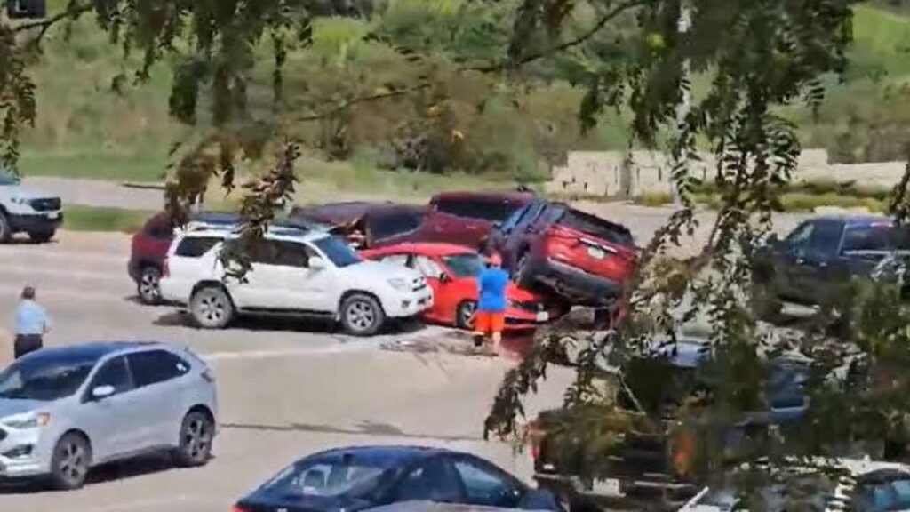 Four Arrested After Cedar Rapids Vehicle Chase With 4-Year-Old Inside, Police Say Four Arrested After Cedar Rapids Vehicle Chase With 4-Year-Old Inside, Police Say