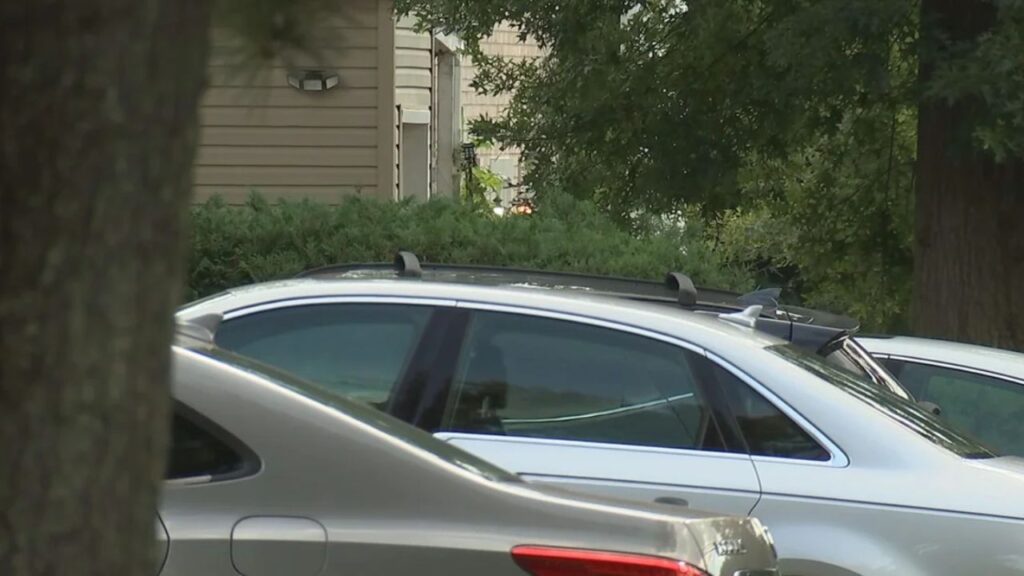 Mom Hid With Her Children in Bathroom as Suspected Burglar Entered Pennsylvania Home, Police Say Mom Hid With Her Children in Bathroom as Suspected Burglar Entered Pennsylvania Home, Police Say