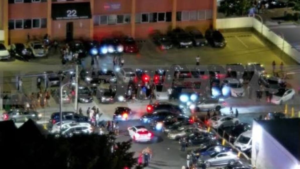 Multiple Arrests Made After Large Crowd Disrupts Towson Street Multiple Arrests Made After Large Crowd Disrupts Towson Street