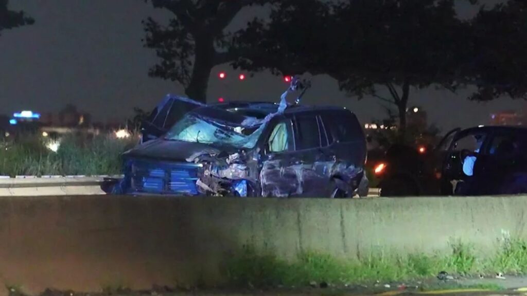 Three Teens Die After Cadillac Overturns on Brooklyn’s Belt Parkway Three Teens Die After Cadillac Overturns on Brooklyn’s Belt Parkway