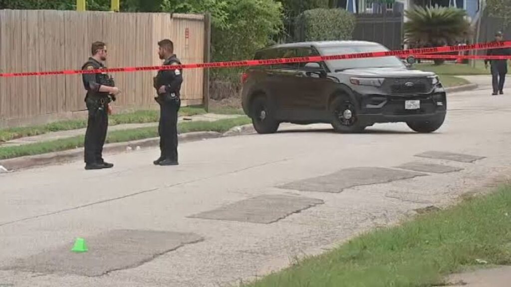 19-Year-Old Charged in Fatal Shooting After Argument in Houston Heights 19-Year-Old Charged in Fatal Shooting After Argument in Houston Heights