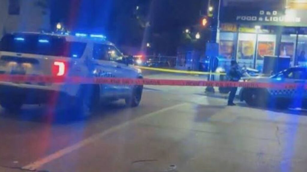 3 Men Wounded in Shooting Near South Chicago Liquor Store 3 Men Wounded in Shooting Near South Chicago Liquor Store