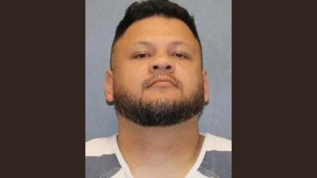 Denton Barbershop Owner Turns Himself In After Hidden Phone Is Found Recording in Restroom Denton Barbershop Owner Turns Himself In After Hidden Phone Is Found Recording in Restroom