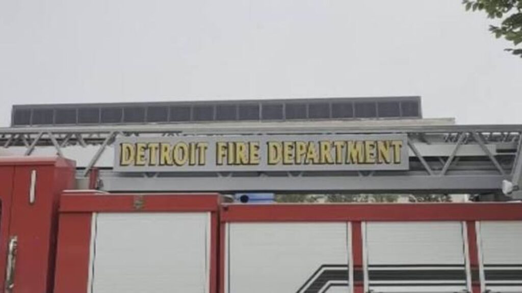Detroit Tests Smart Traffic Signals to Help Emergency Crews Reach Calls Faster Detroit Tests Smart Traffic Signals to Help Emergency Crews Reach Calls Faster