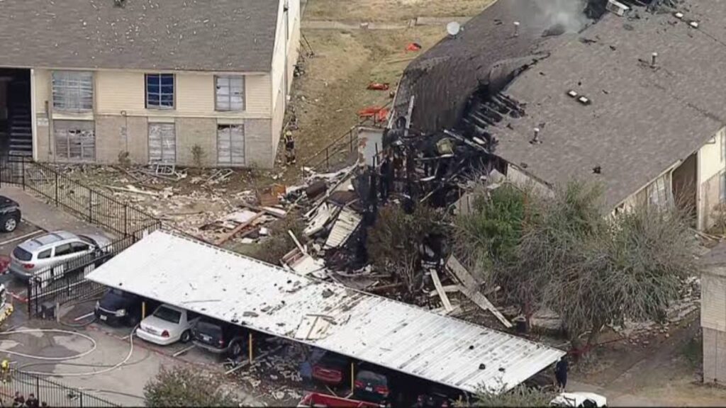 Gas Leak Prompts Evacuation at Dallas Apartment Building After Earlier Fire Gas Leak Prompts Evacuation at Dallas Apartment Building After Earlier Fire