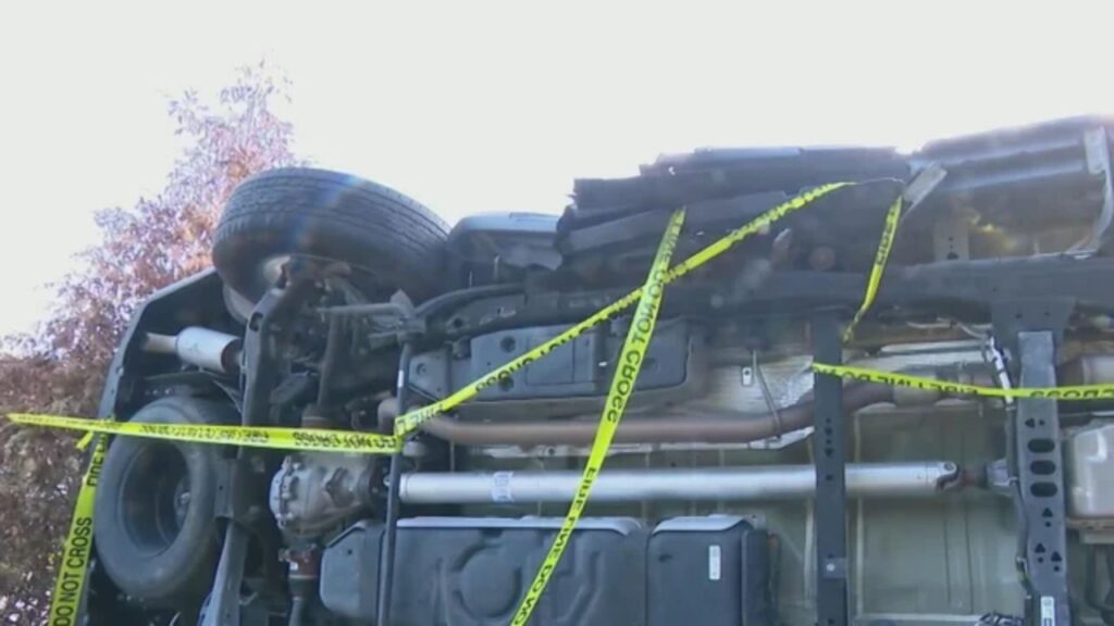 Kessler Park Crash Raises Questions After Dallas Police Take Nearly 3 Hours to Arrive Kessler Park Crash Raises Questions After Dallas Police Take Nearly 3 Hours to Arrive