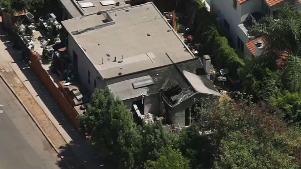 Lincoln Heights Woman Arrested After Two Girls Allegedly Escape Dog Cage Lincoln Heights Woman Arrested After Two Girls Allegedly Escape Dog Cage