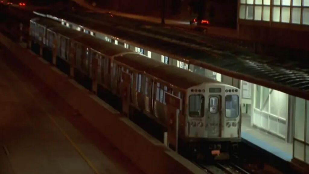 Man Dies After Jumping From Moving CTA Red Line Train Near 69th Street Man Dies After Jumping From Moving CTA Red Line Train Near 69th Street