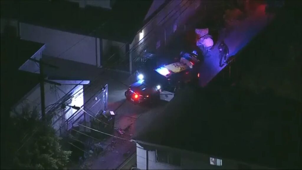 Man Dies After Shooting Near 21st Street and Cerritos Avenue in Long Beach Man Dies After Shooting Near 21st Street and Cerritos Avenue in Long Beach