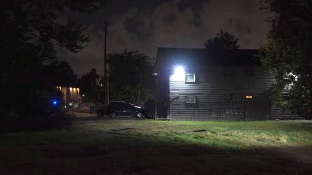No Suspect in Custody After Man Found Dead in Trash Can in Houston’s Third Ward No Suspect in Custody After Man Found Dead in Trash Can in Houston’s Third Ward