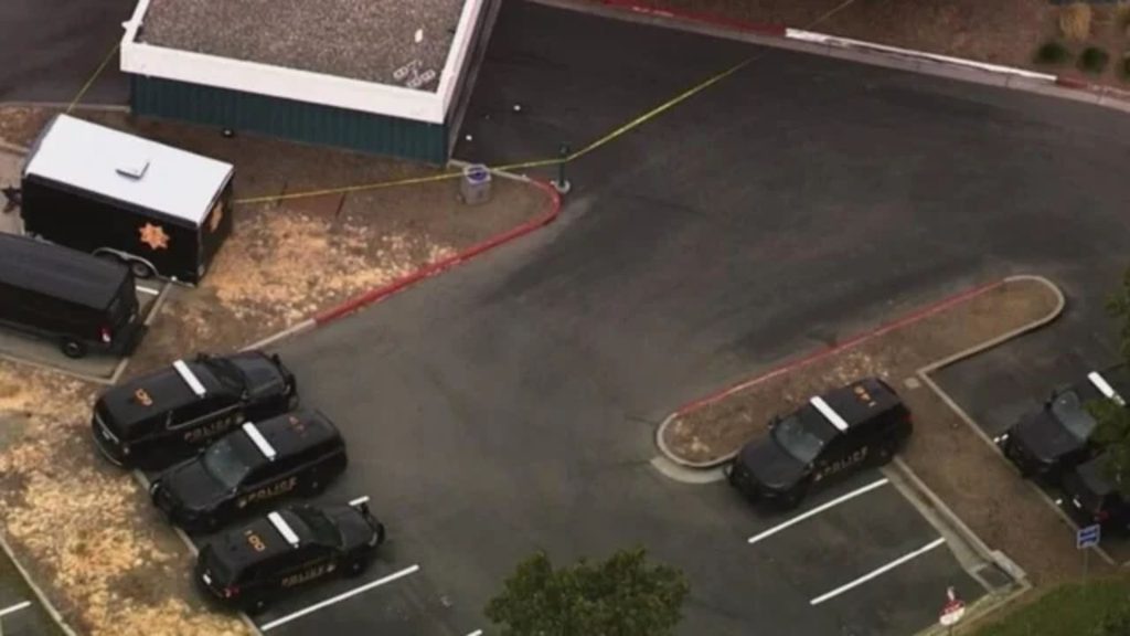 Pittsburg Police Headquarters Shooting Injures Officer and Suspect During Booking Pittsburg Police Headquarters Shooting Injures Officer and Suspect During Booking