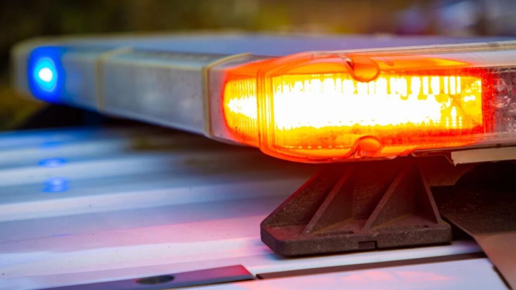 Two Masked Suspects Sought After Bellflower Smoke Shop Set on Fire Two Masked Suspects Sought After Bellflower Smoke Shop Set on Fire