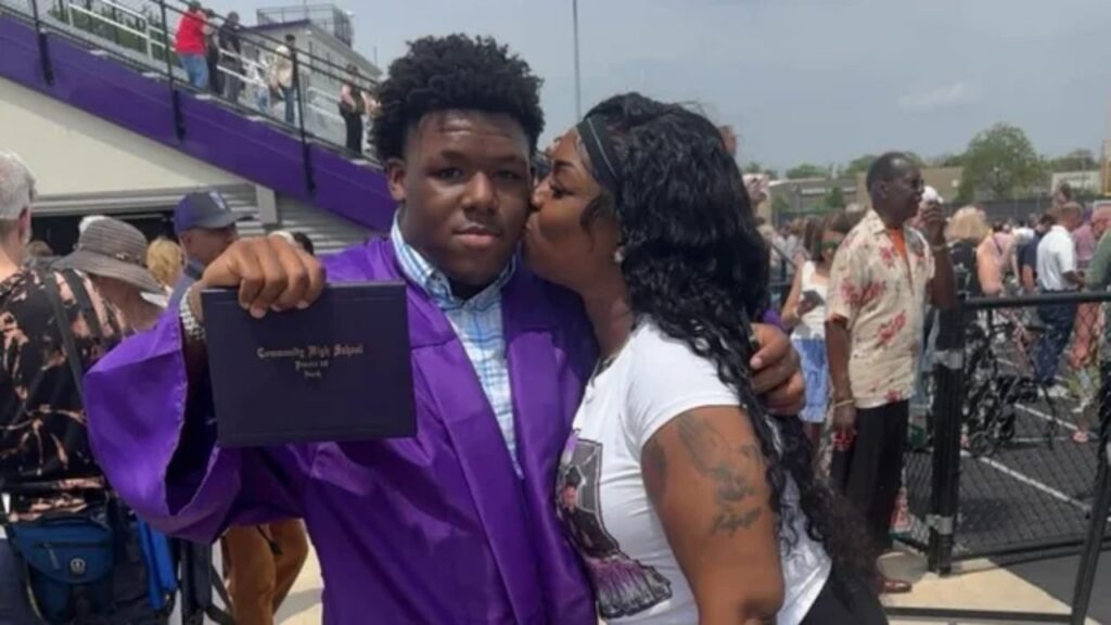 Vigil Held for Kamarion Coleman After Fatal Crest Hill Shooting Vigil Held for Kamarion Coleman After Fatal Crest Hill Shooting
