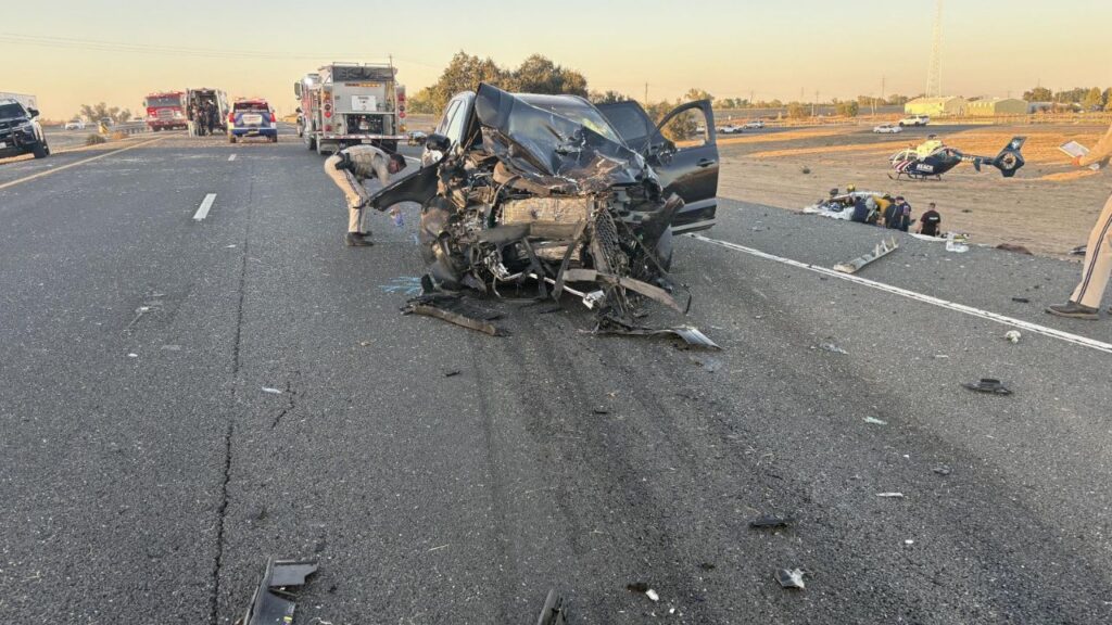 2 Killed, 2 Injured in Head-On Crash on Highway 99 in Sutter County 2 Killed, 2 Injured in Head-On Crash on Highway 99 in Sutter County