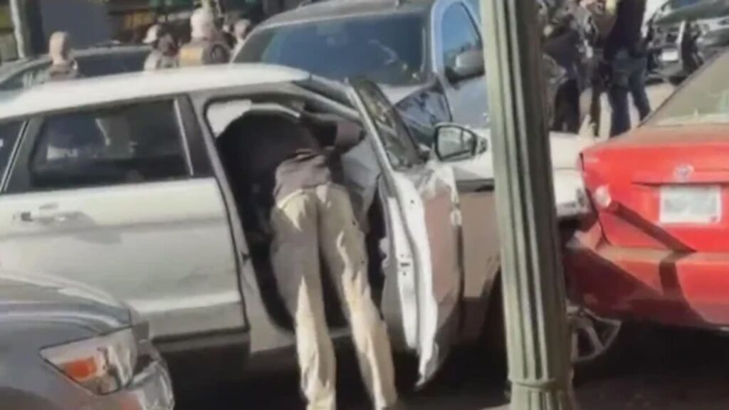 4 Men Arrested After Stolen Car Allegedly Speeds Through Minneapolis Streets, Sheriff Says 4 Men Arrested After Stolen Car Allegedly Speeds Through Minneapolis Streets, Sheriff Says