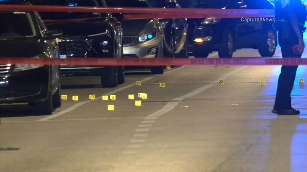 Chicago Weekend Shootings Leave 3 Dead, 8 Injured, Including Teenagers Chicago Weekend Shootings Leave 3 Dead, 8 Injured, Including Teenagers
