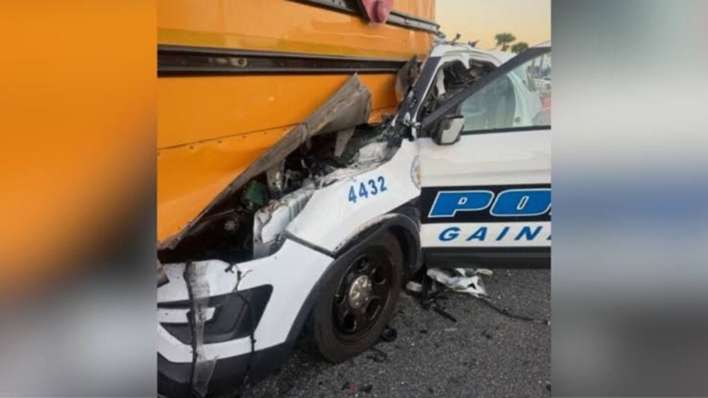 Florida Police Officer Seriously Injured After Patrol Car Hits School Bus Carrying 13 Children Florida Police Officer Seriously Injured After Patrol Car Hits School Bus Carrying 13 Children