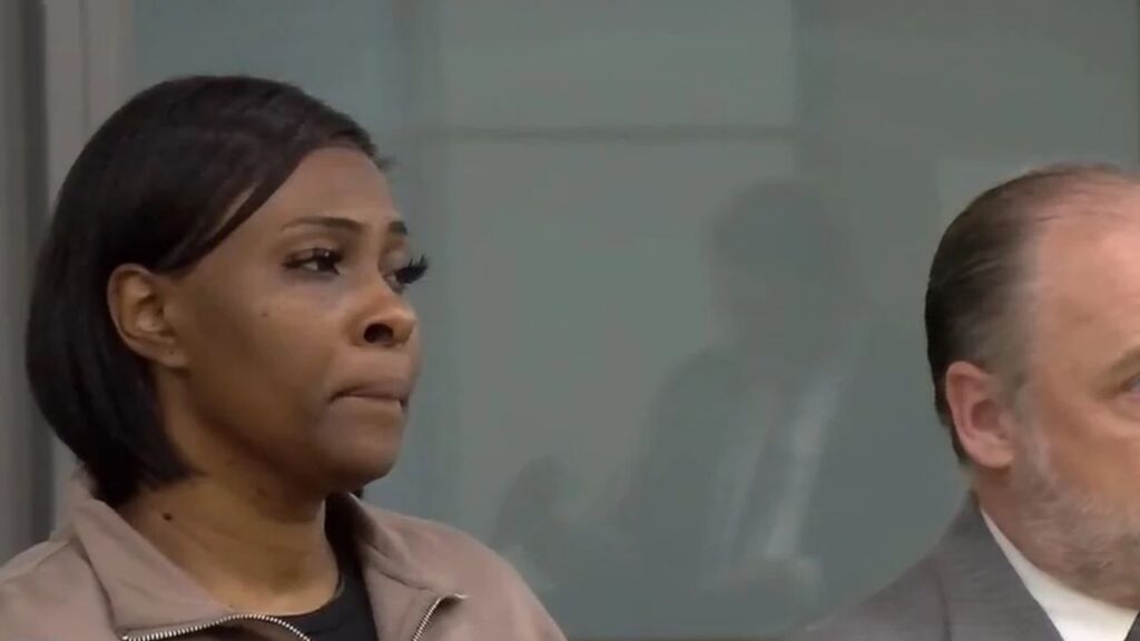 Ohio Mom Accused of Ordering Daughter to Fight Classmate Over Social Media Dispute Ohio Mom Accused of Ordering Daughter to Fight Classmate Over Social Media Dispute